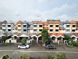 Lynn Gardens (D19), Terrace #591180061